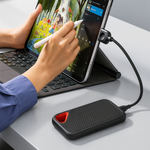 Kompakte 2 TB SSD Festplatte für schnelle Datenübertragung