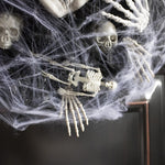 Schauriger Kranz – Netz-Skelett Girlande für Halloween