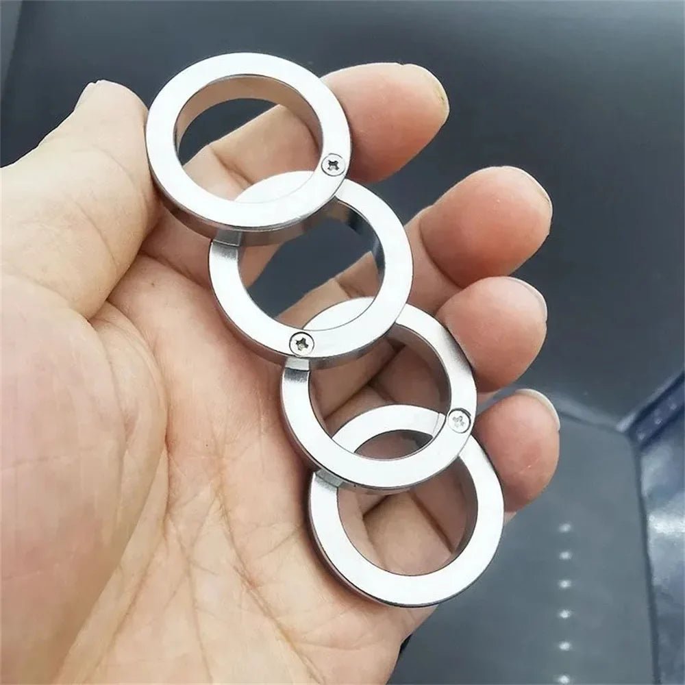 SchutzRing | FLEXIBLE SELBSTVERTEIDIGUNGS-RING MIT ROTIERENDEM DESIGN