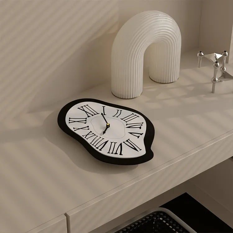 Kreative Wanduhr für modernes Wohnen