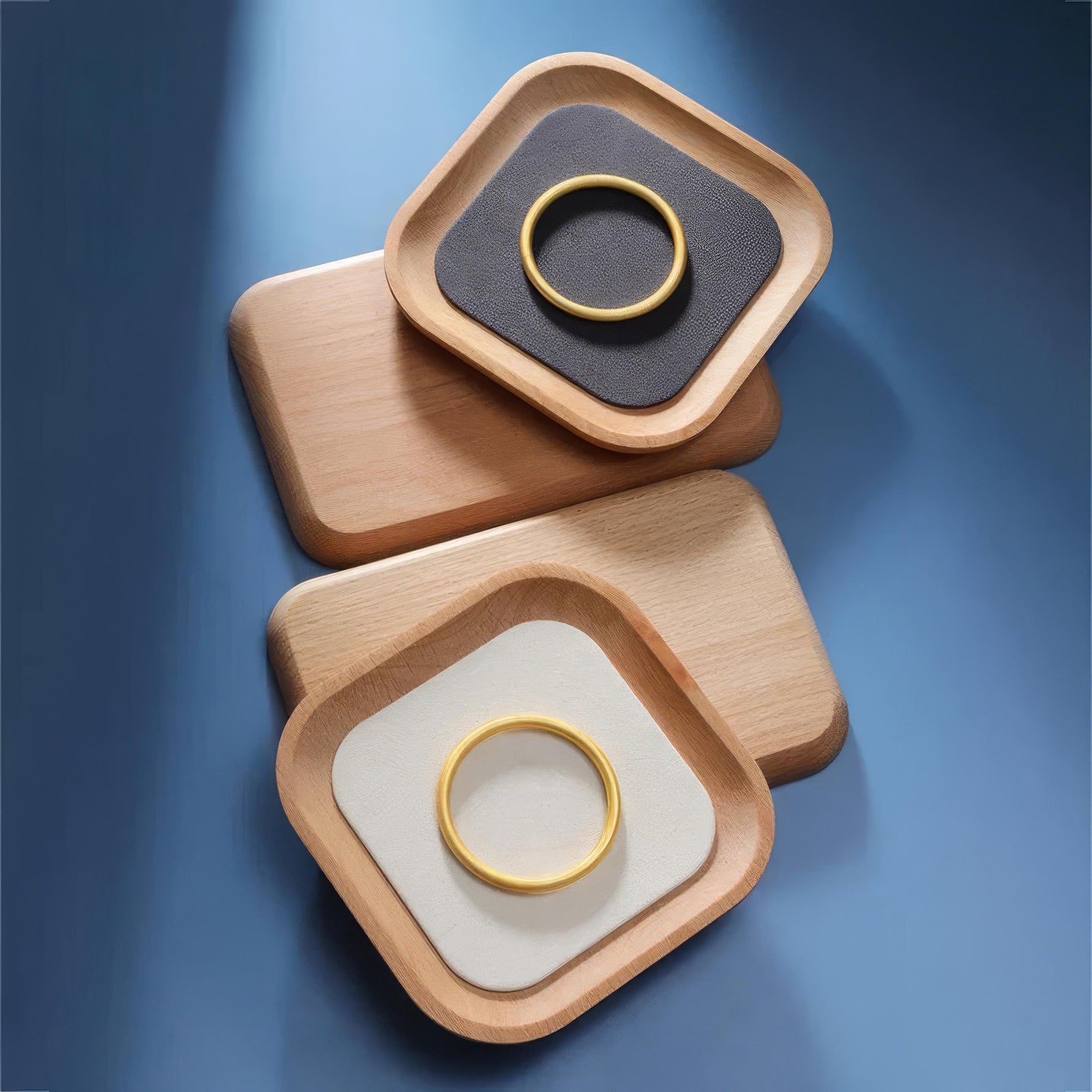 Elegant Wooden Tray for Jewelry – Stylish Storage Solution