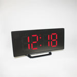 Digitaler Wecker mit gebogenem Display – Kompakter Wecker im modernen Design
