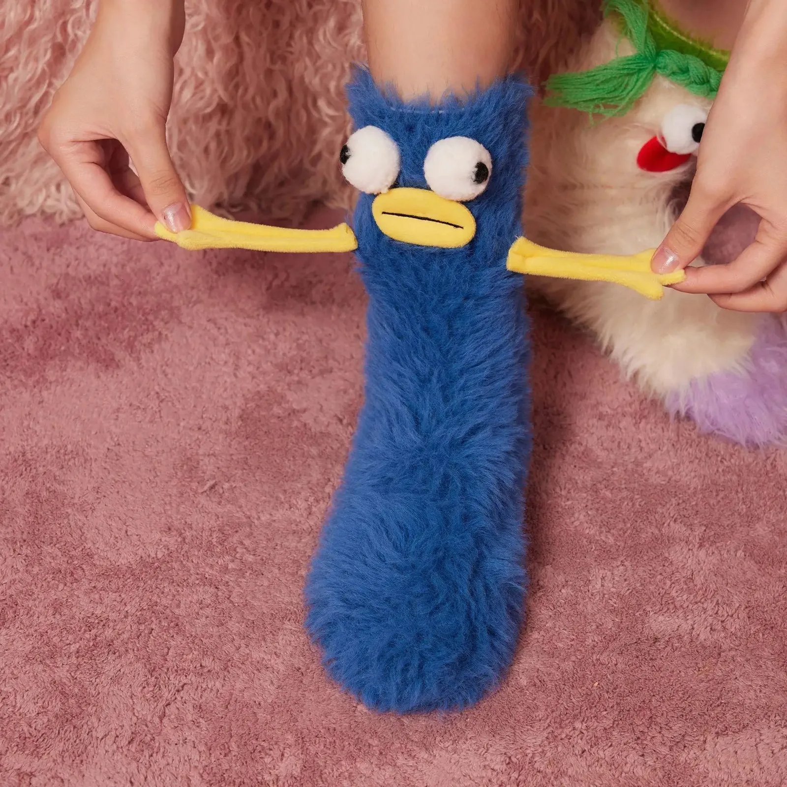 Gemütliche und lustige Plüschsocken