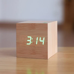 Elegante Digitale Holz Uhr für modernes Wohnen