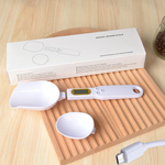 Präzise digitale Küchenwaage mit Löffel für exaktes Kochen