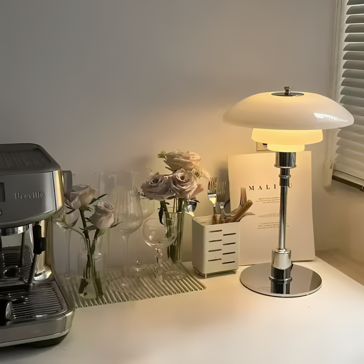LumiFlex | Dimmbare Tischlampe mit Eleganz und Flexibilität