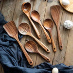 Teak Küchenutensilien Set – 9 Teile mit Halter und Löffelablage