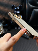 Luxuriöse Hülle für iPhone aus edlem Lammleder