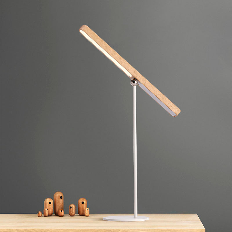 Stilvolle Slim Tischlampe aus Holz für modernes Wohnen