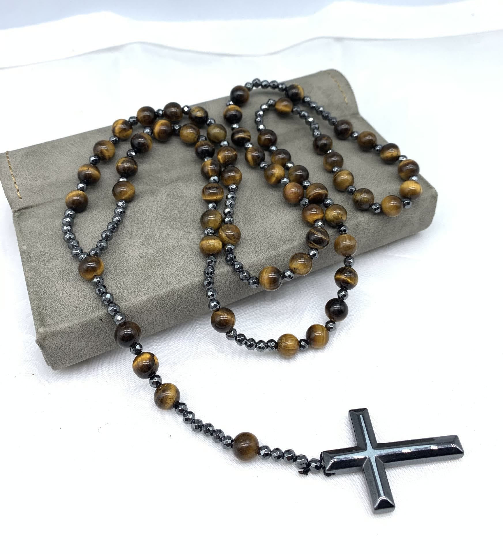 Spiritueller Anhänger mit Tigerauge und Lapislazuli – Rosenkranz für Männer