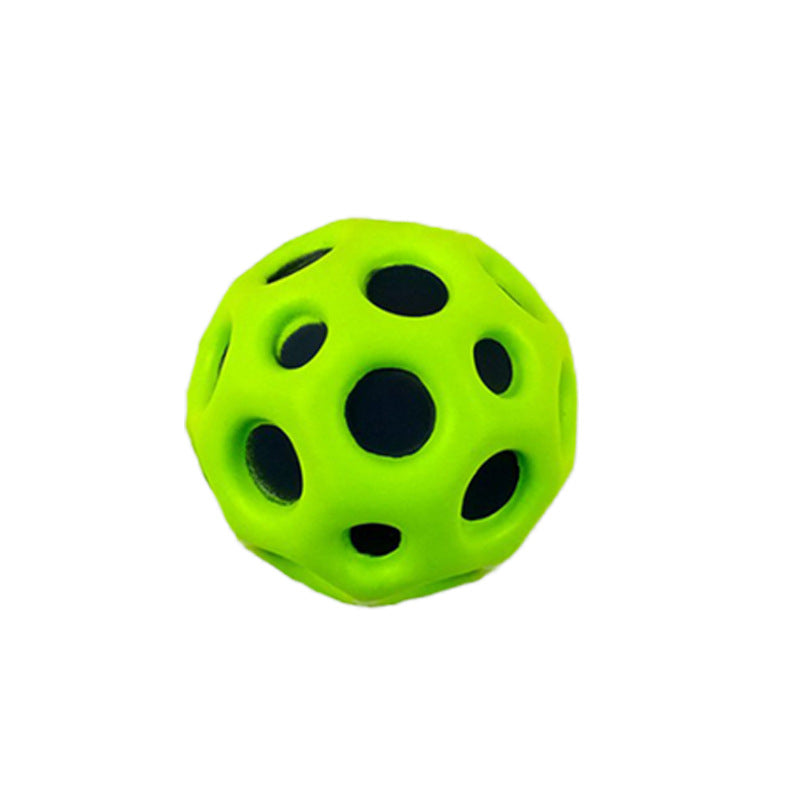 Federnder Spielball für sanftes Zurückprallen