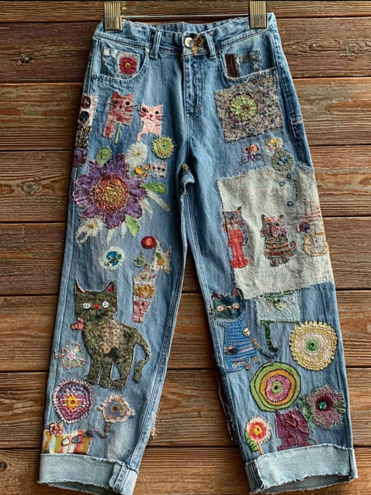 Elegant women's jeans in a bohemian style with a floral motif