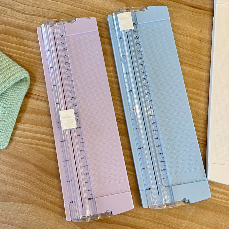 Precision Paper Trimmer – Perfect Cuts for Creative Projects