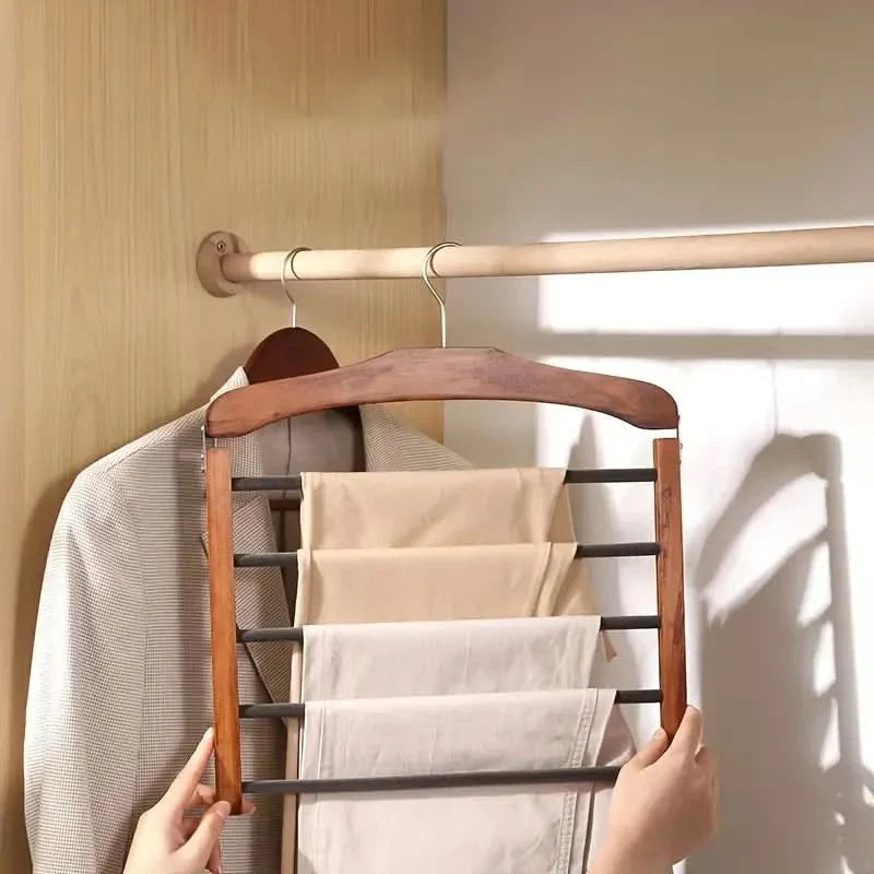 Stilvolle Holzkleiderbügel mit Mehrfachstange für Ordnung