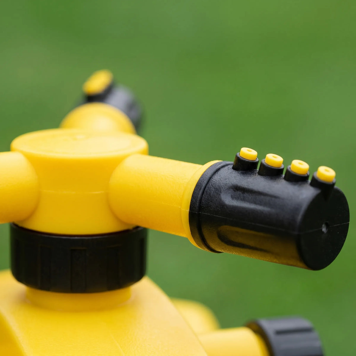 Three-Arm Rotating Sprinkler for Outdoor Lawn Use