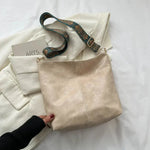 Classic Shoulder Bag for Women with Vintage Design