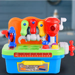 Interaktives Spielzeugwerkzeug und Formen für Kinder – Werkbank