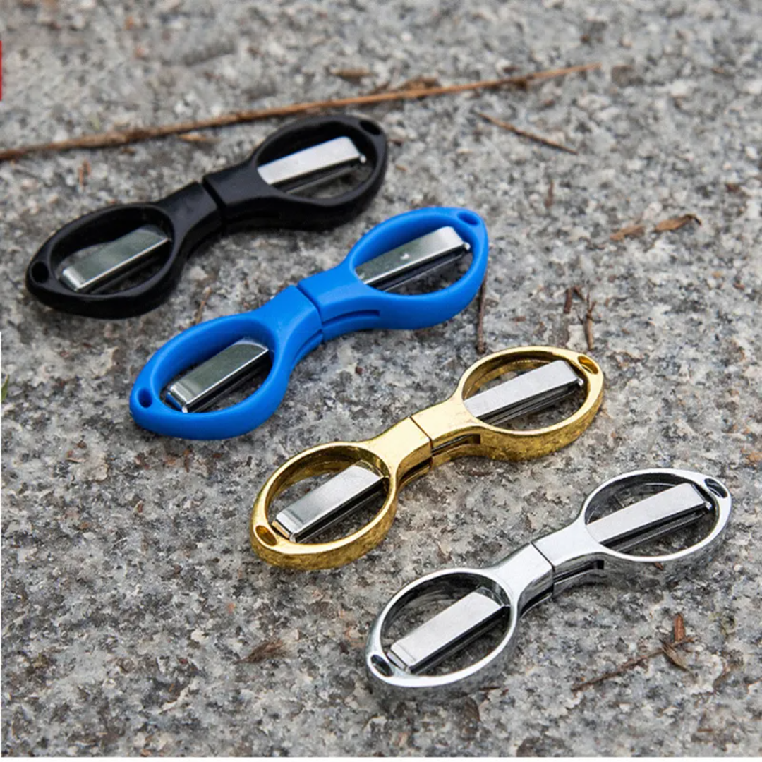 Quick Cutter – Practical scissors for your keyring