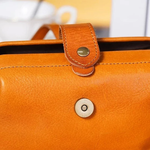 Retro-Inspirierte Ledertasche – Handgefertigt für Stilbewusste