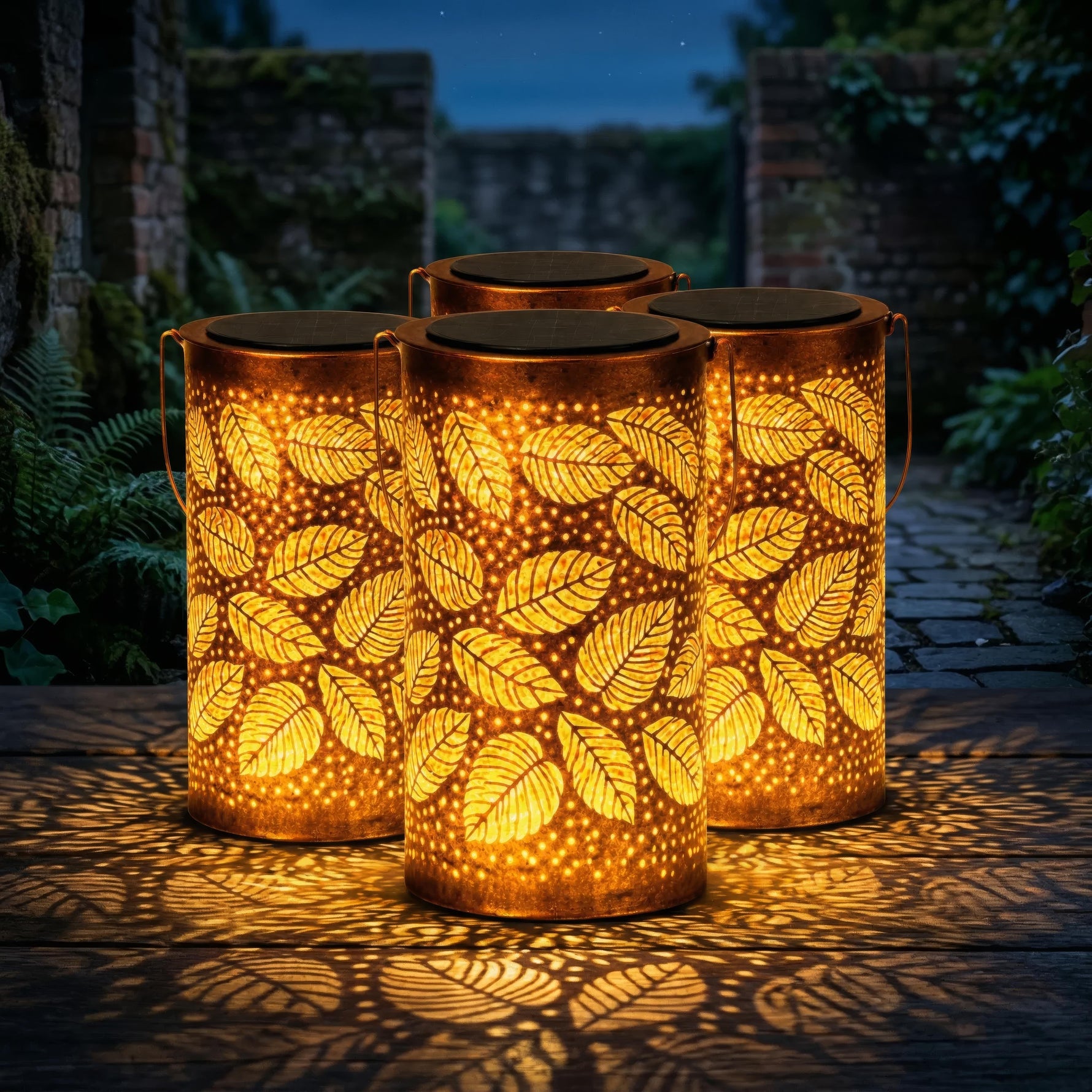 Nature's Charm – Solar Light with Stylish Leaf Design