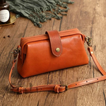 Retro-Inspirierte Ledertasche – Handgefertigt für Stilbewusste