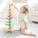 Bunte Holzbahn für Kinder – Spielerisches Lernen mit Spaß