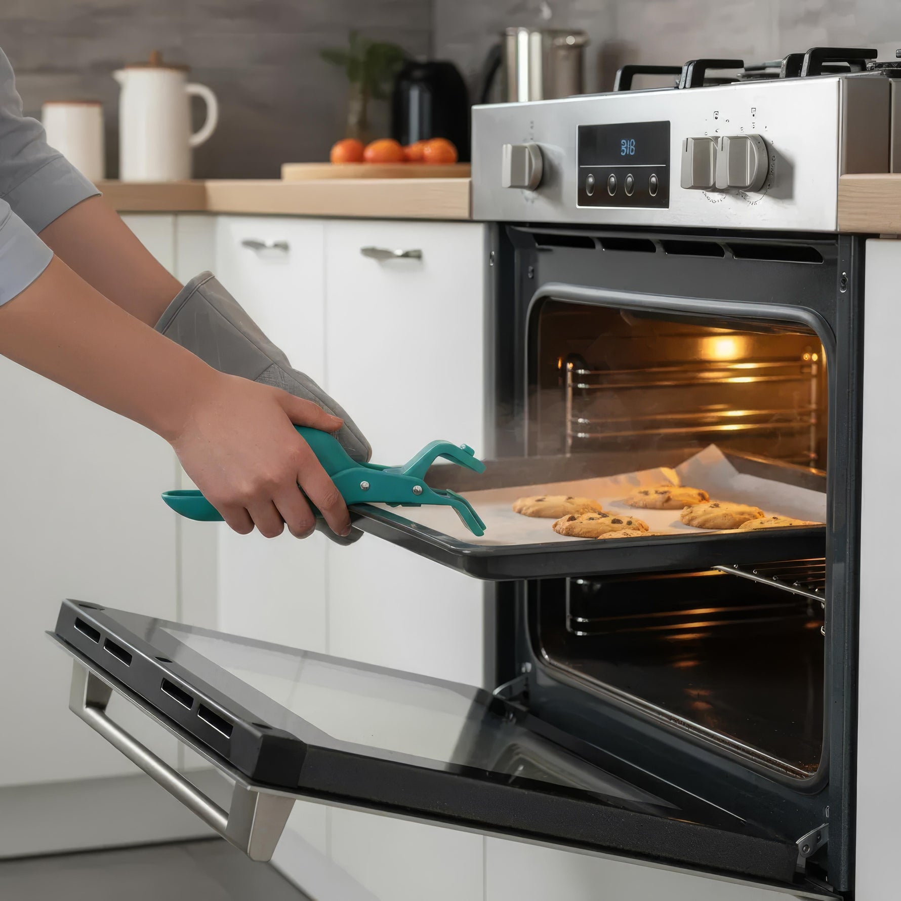 Kitchen Hero - Secure Silicone Holder for Hot Pots