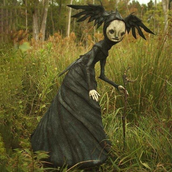 MystikWitch | Dunkle Hexenfiguren – Faszination für Halloween & Gothic-Dekoration