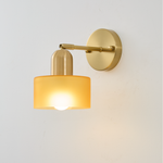 Farbenfrohe Glas Wandleuchte im Bauhaus-Stil
