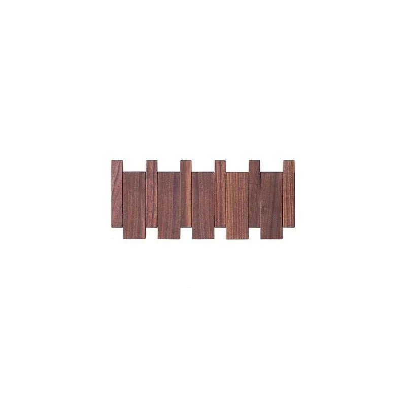Stilvolles Holzregal mit Klapphaken für Ihren Eingangsbereich