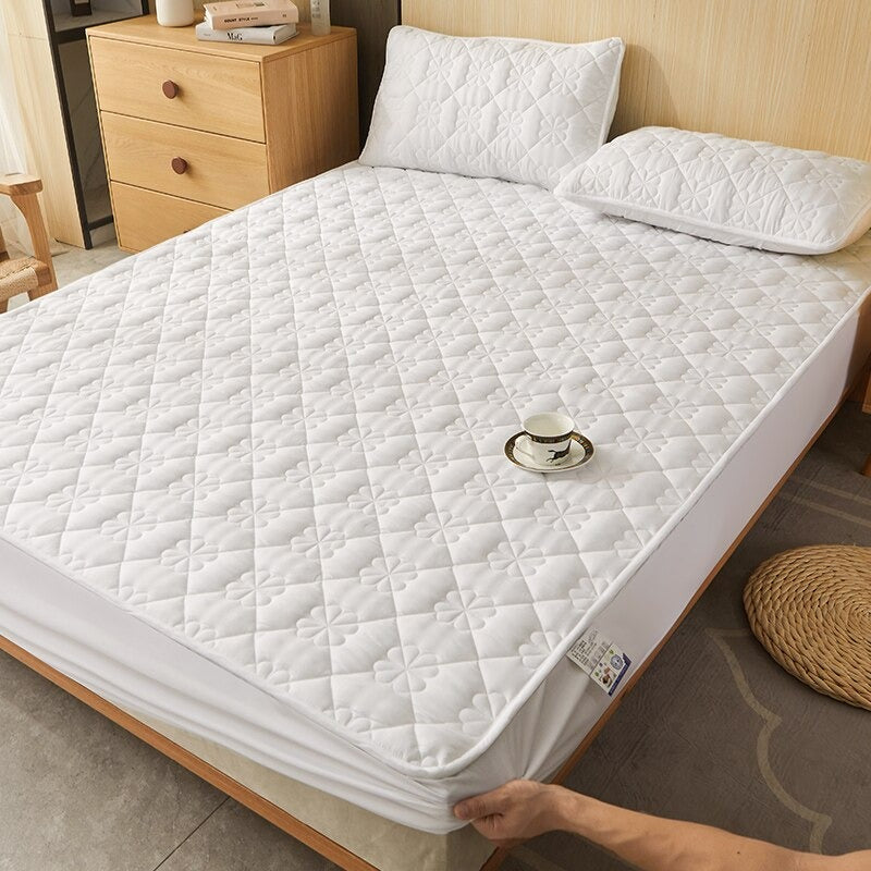 SleepComfort Mattress Topper & Pillowcases | Optimal Protection for Restful Nights