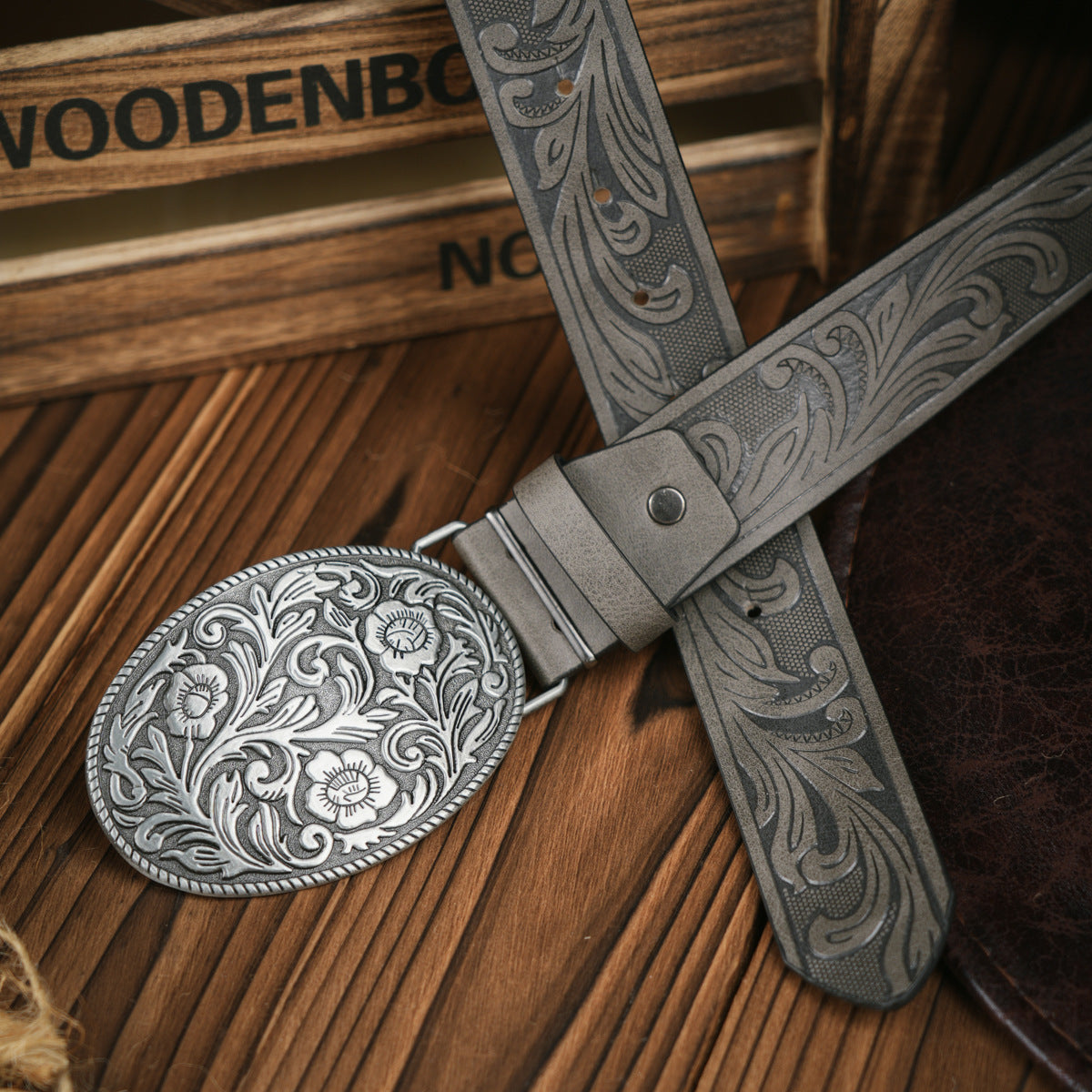 Herren-Gürtel im Western-Stil – Veganleder mit robuster Metallschnalle