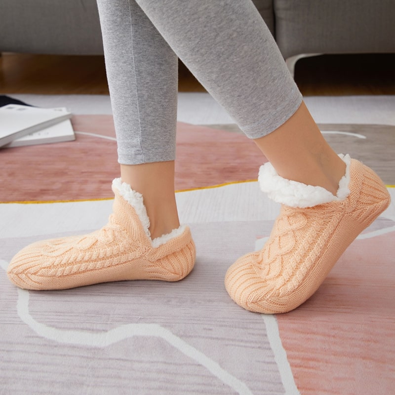 Gemütliche Fuzzy-Socken für warme Füße im Winter