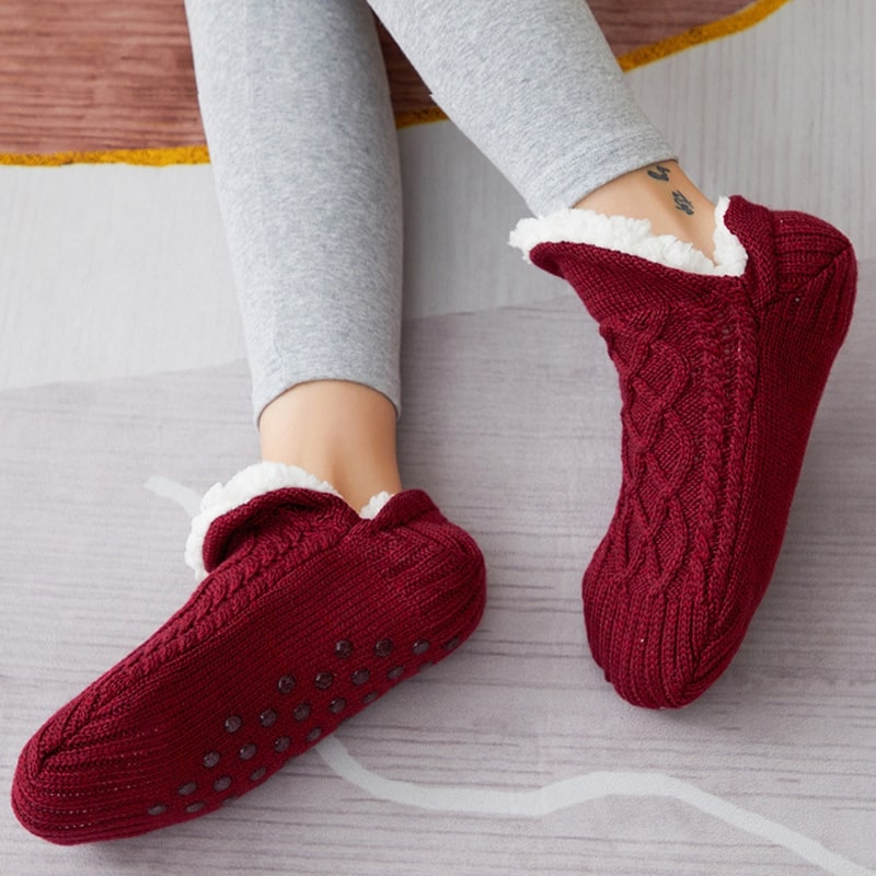 Gemütliche Fuzzy-Socken für warme Füße im Winter