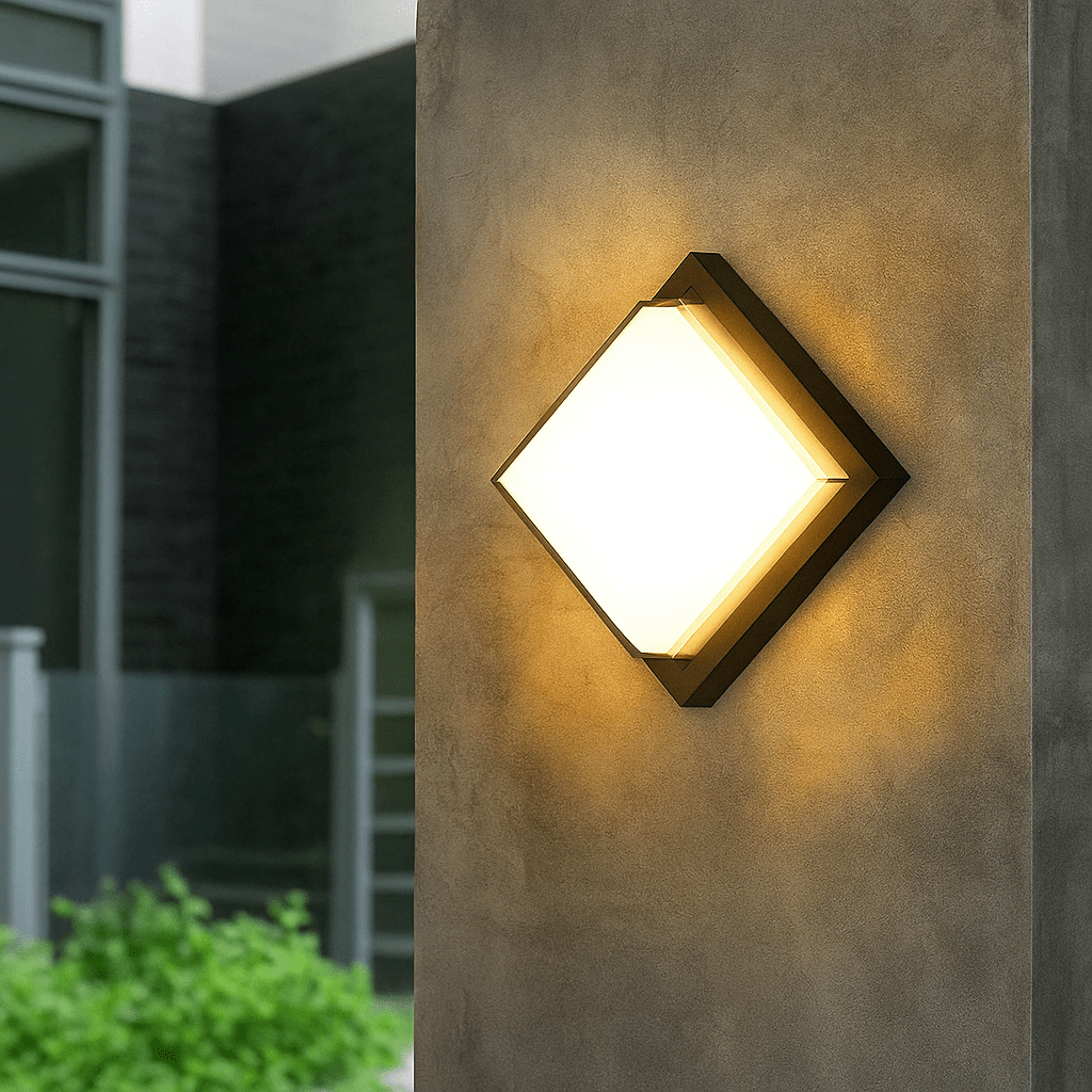 Luminex - Wetterfeste LED-Wandleuchte mit Bewegungssensor