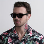 Stylische Retro-Sonnenbrille in Schwarz mit Quadratischem Design