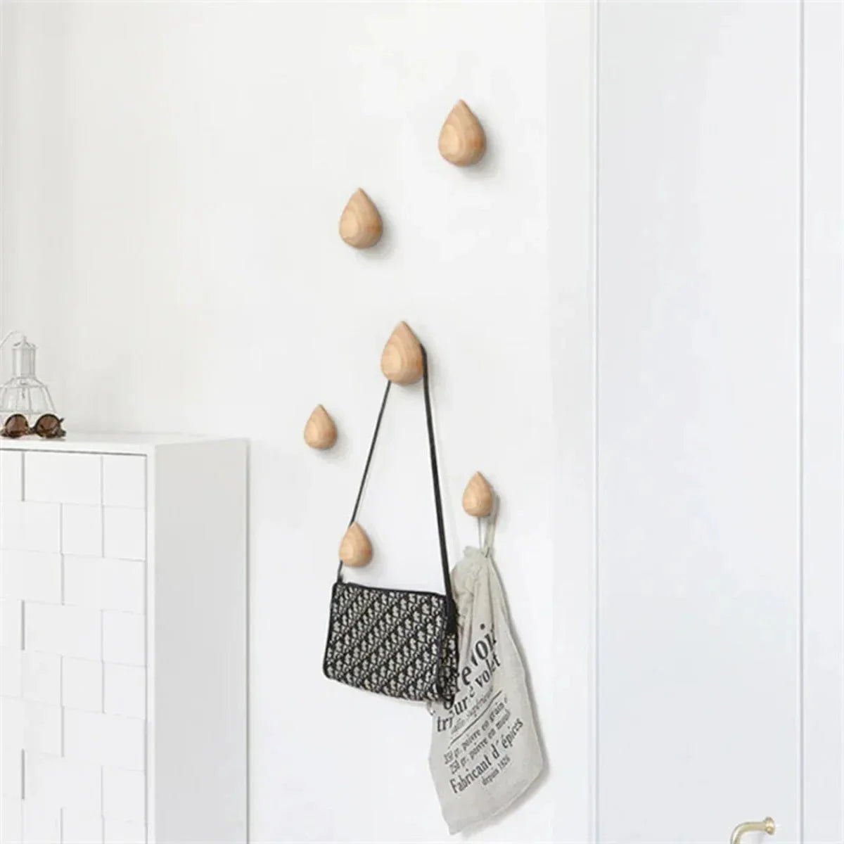 NaturaHaken - Eleganter Wandhaken für Jacken und Taschen