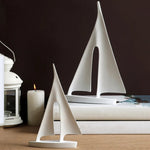 Maritime Tischskulptur - Minimalistisch - Segelboot
