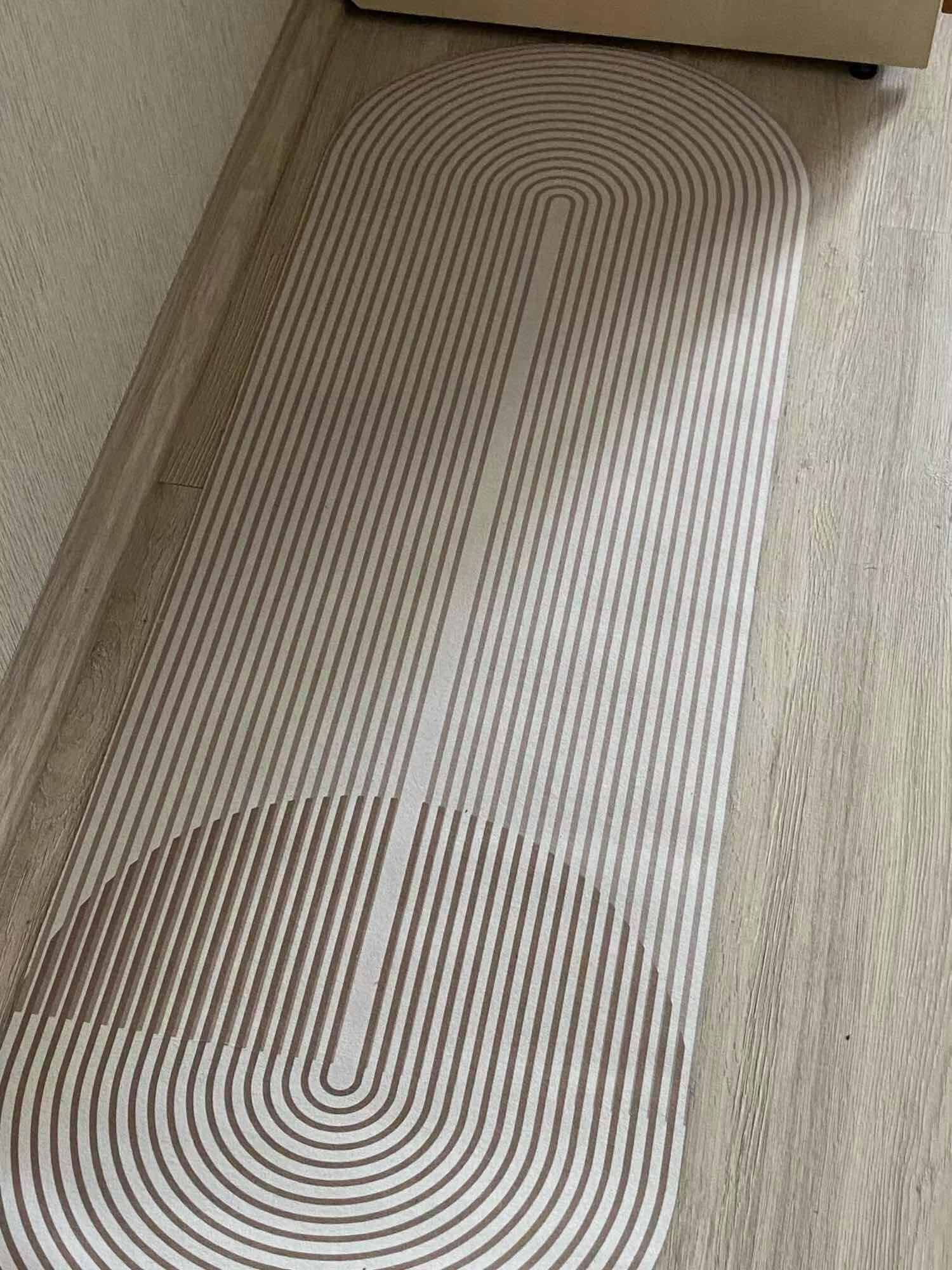 Sichere und hochabsorbierende Küchenmatte für den Alltag