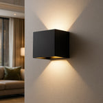 Elegante kabellose Wandlampe mit Sensor und aufladbarem Akku für stilvolle Räume