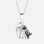 Tender Bond | Elegant Pendant Necklace for Special Memories