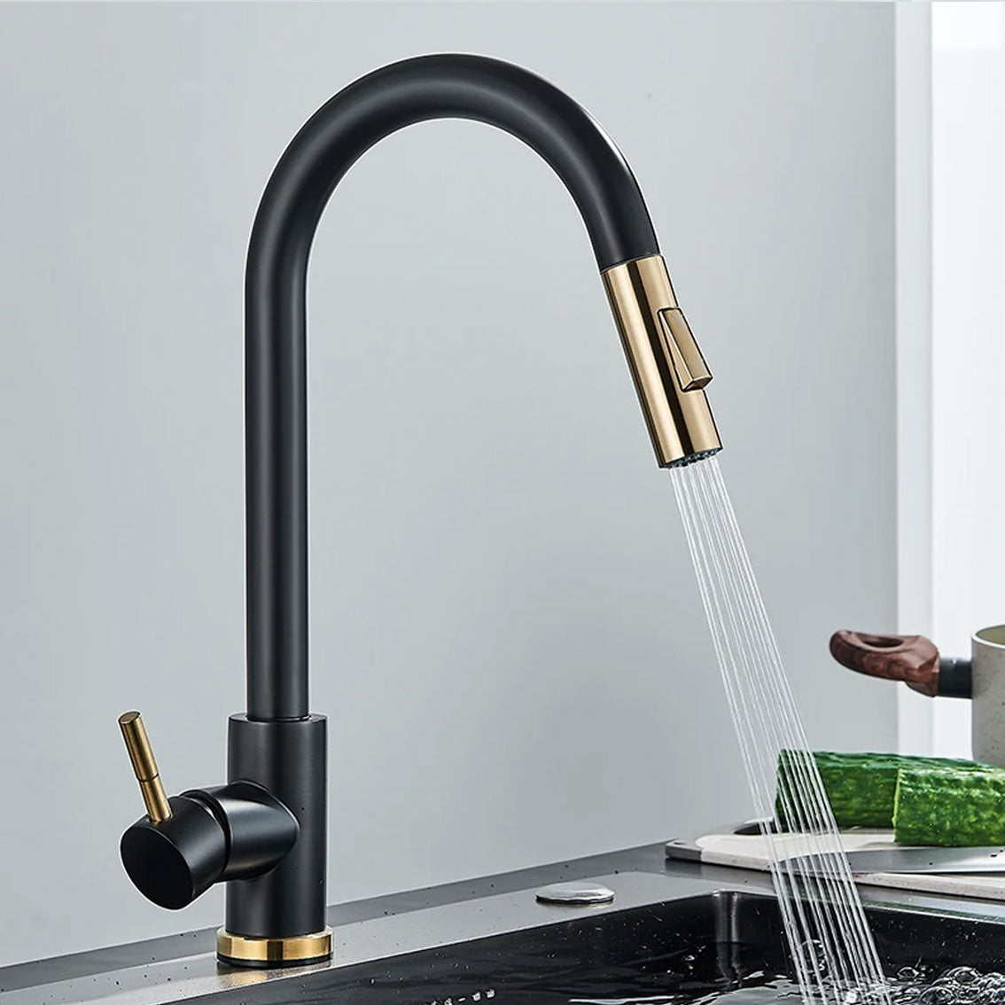 SmartFlow | Elegante berührungssensitive Küchenarmatur mit flexiblem Schlauch