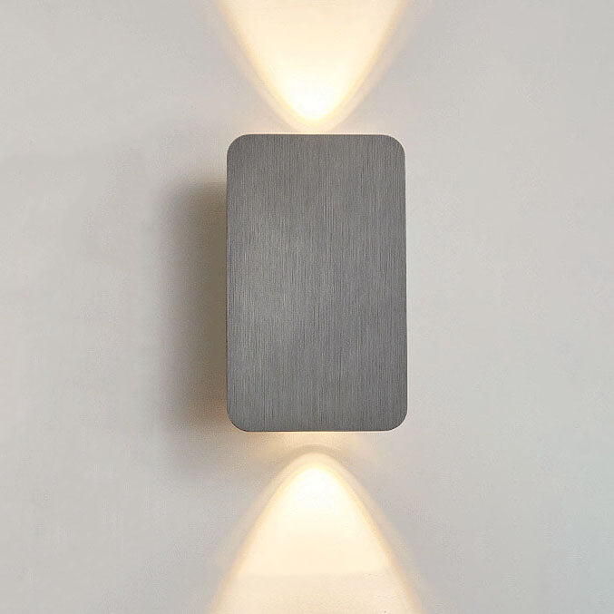 Elegante LED Wandleuchte – Effiziente Beleuchtung für Flure und Treppen