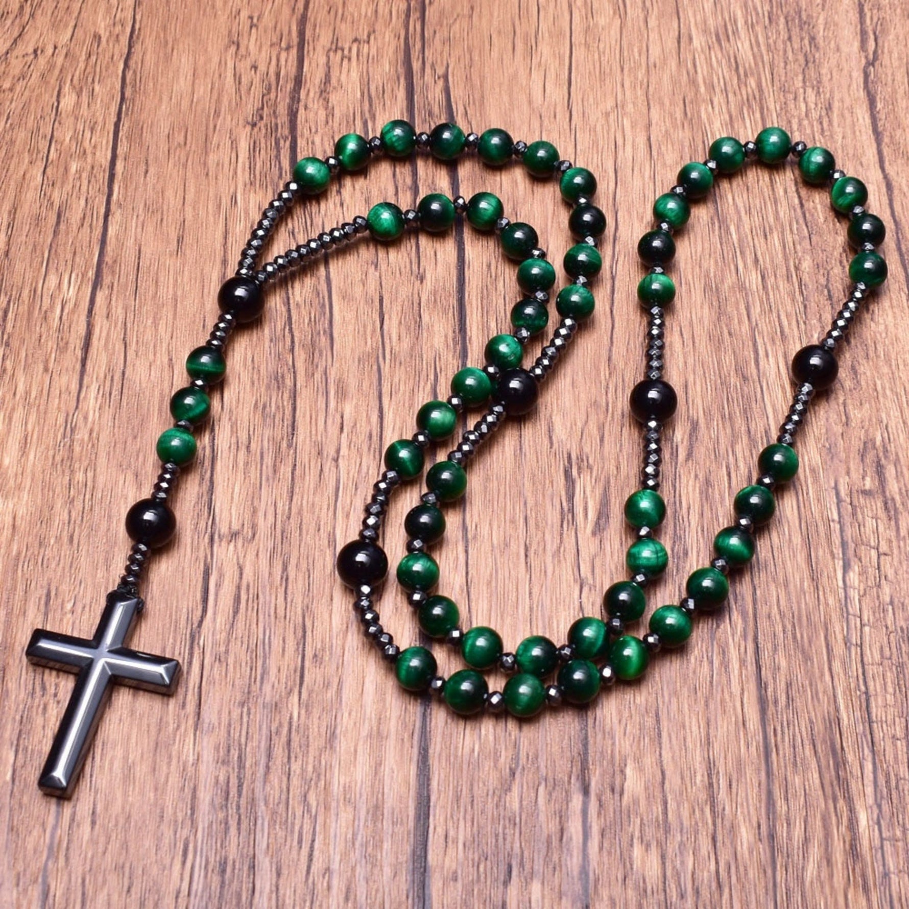 Spiritueller Anhänger mit Tigerauge und Lapislazuli – Rosenkranz für Männer