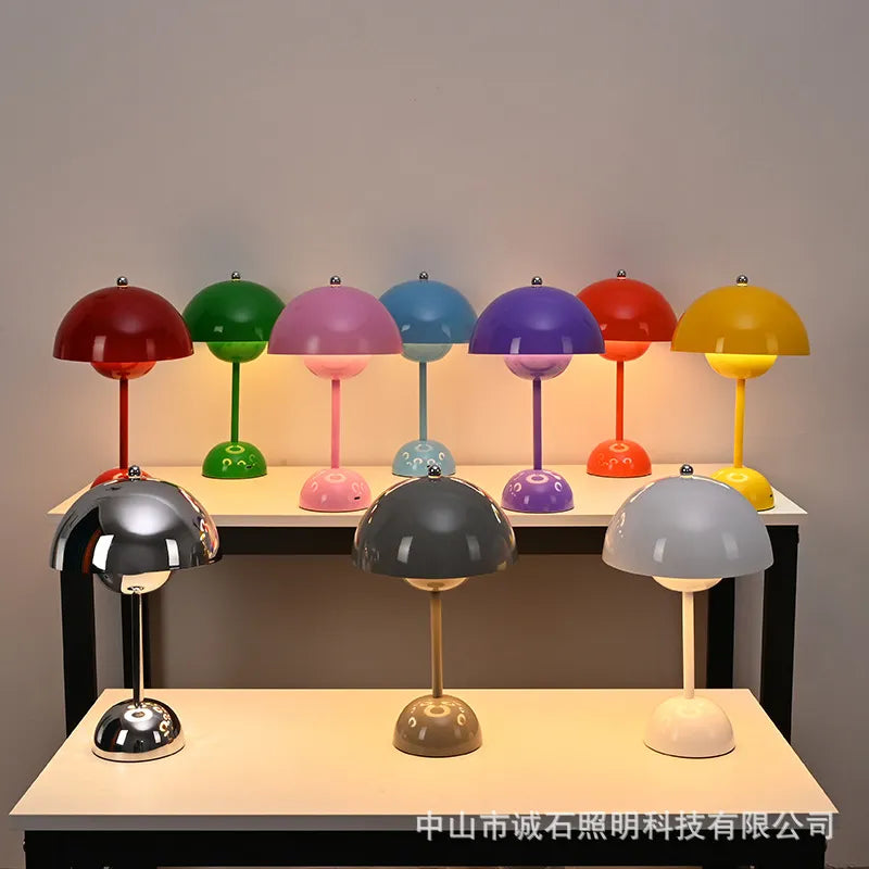Elegante LED-Tischlampe LumiGlow | Dimmbar | USB-Aufladung | Modernes Design