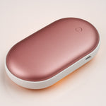 Kompakter Handwärmer mit Powerbank für kalte Tage