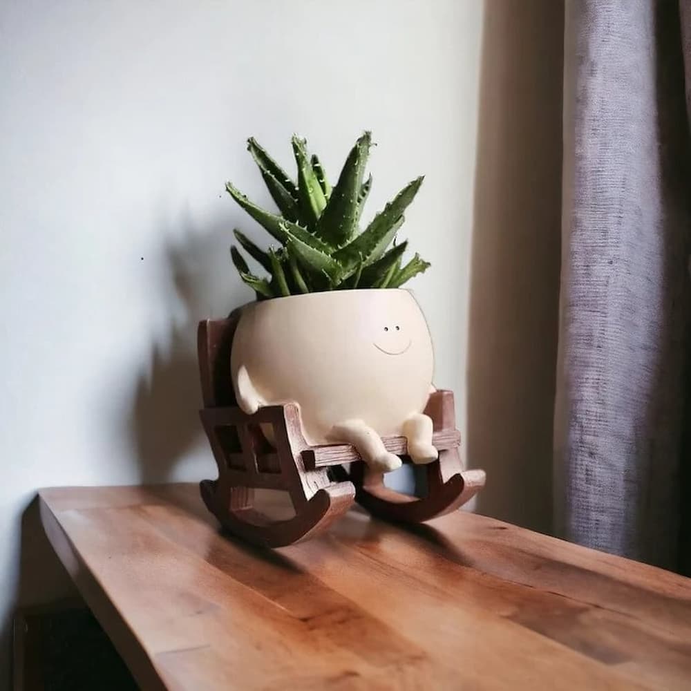 Flowering Pot – Playful and Functional for Your Plants