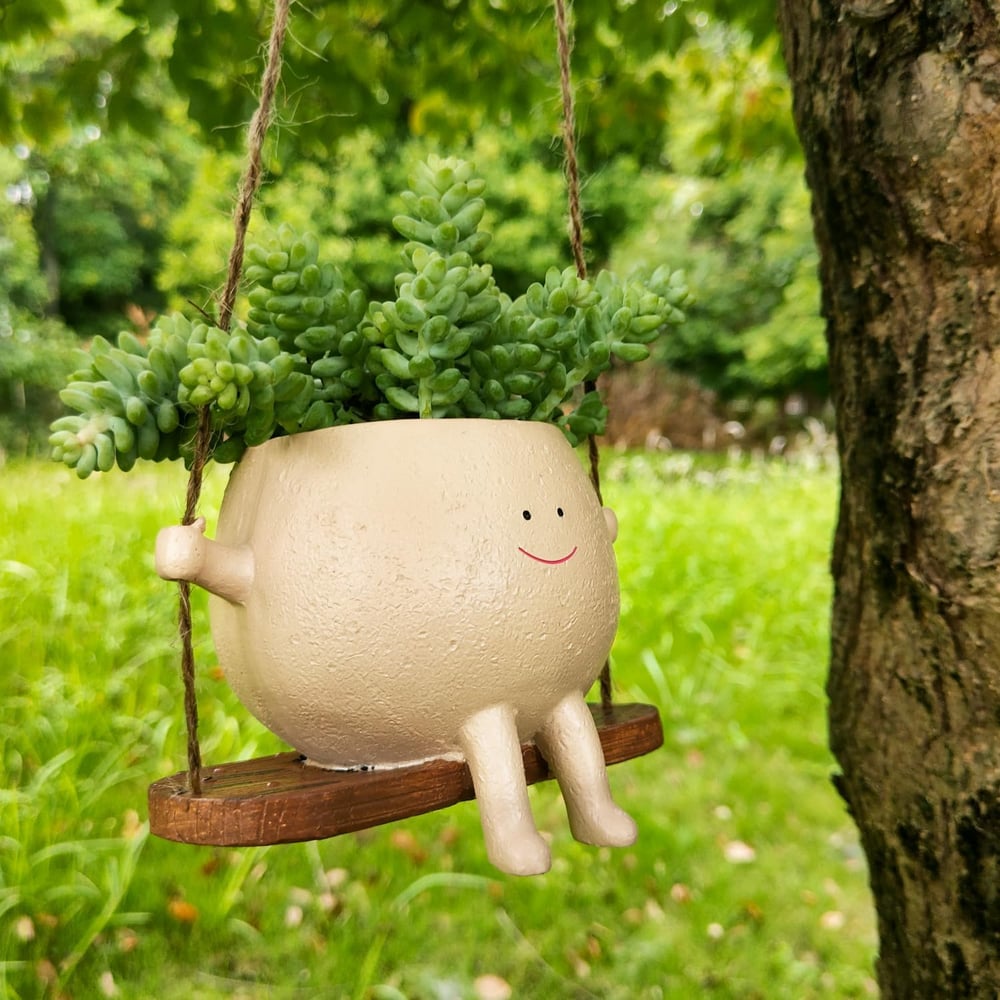 Flowering Pot – Playful and Functional for Your Plants