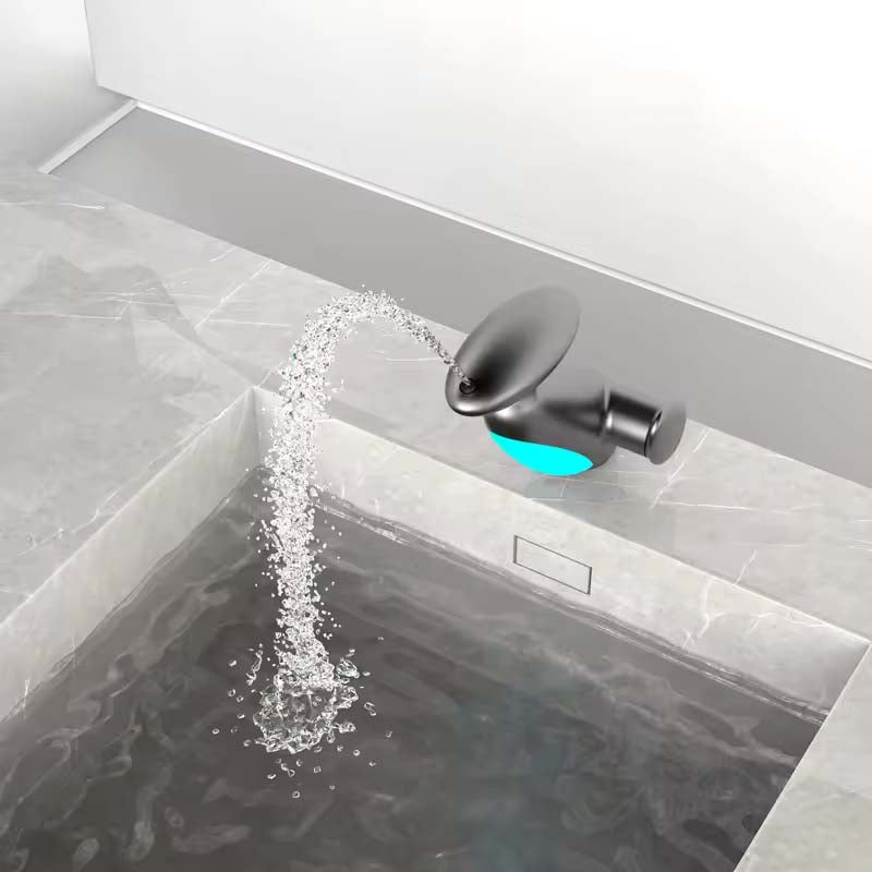 HydraLux: Moderner Wasserhahn mit LED für Küche & Bad