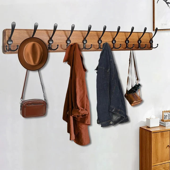 Wandmontierter Kleiderhaken aus Holz mit 10 Haken